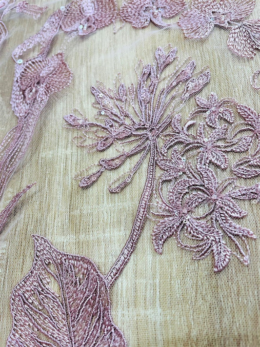 Tul Bordado Rosa con Orquídeas, Calas y Lentejuelas