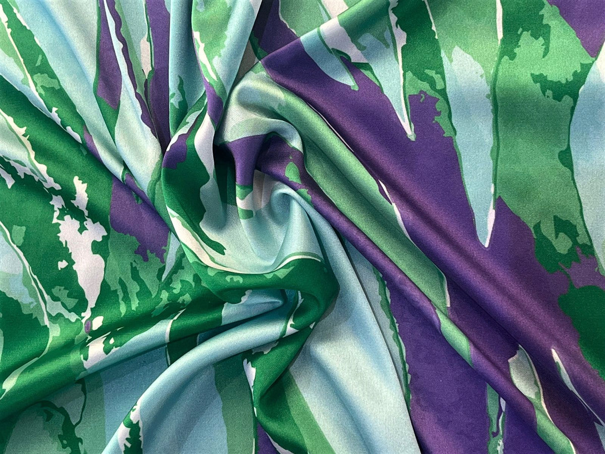 Seda Francesa Pinceladas Verde y Morado sobre Verde Menta