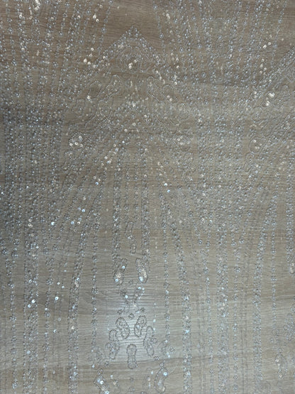 Tul Bordado Blanco con Perlas y Lentejuelas en Cascada