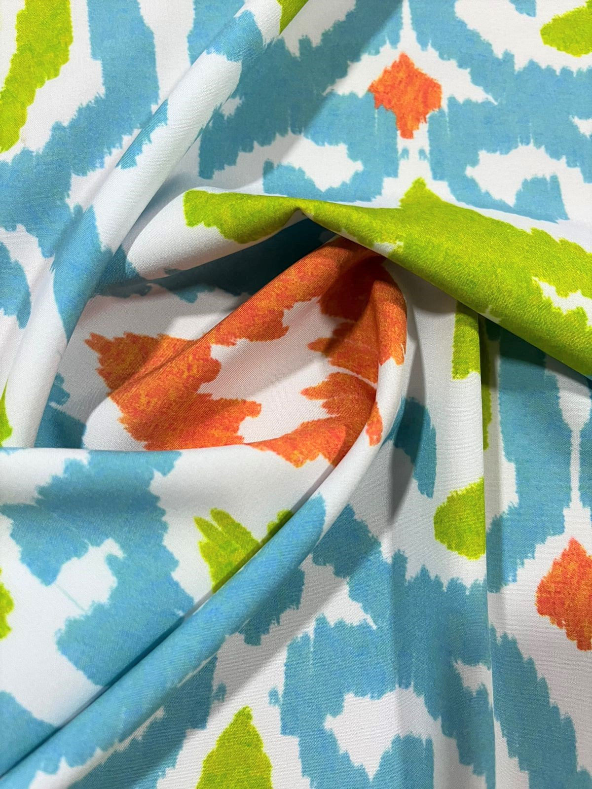 Seda Francesa Ikat Turquesa, Verde Limón y Naranja