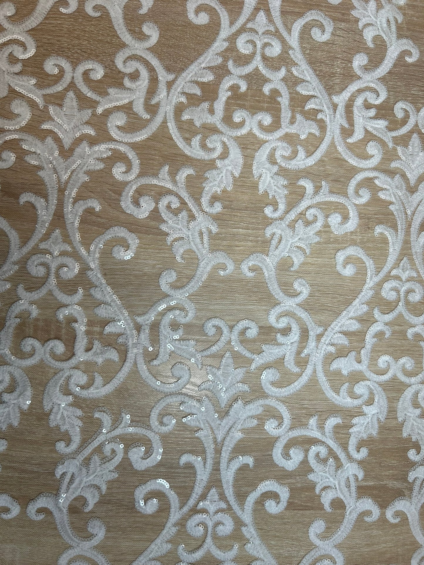 Tul Bordado Blanco Damasco con Lentejuelas